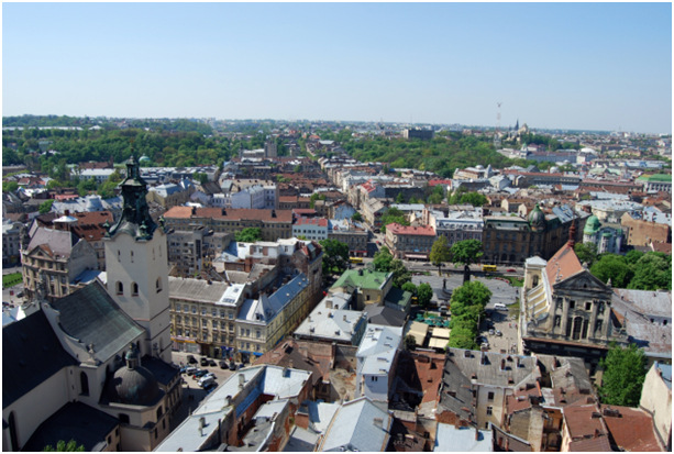 Вид сверху на город Львов